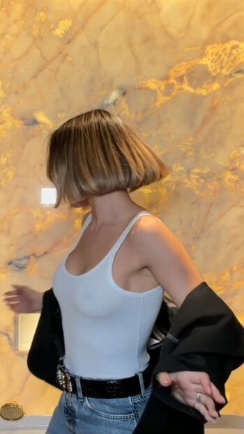Full leaked Frankie bridge page private onlyfans photo