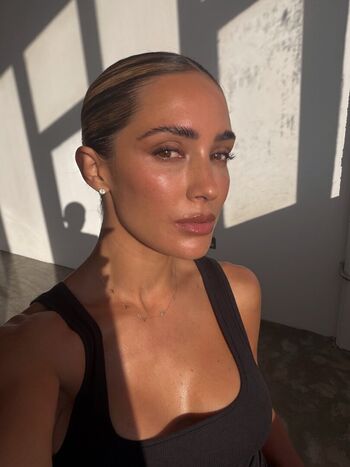 Full leaked Frankie bridge private onlyfans photo