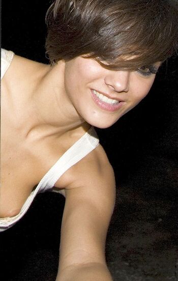 Full leaked Frankie bridge page private onlyfans photo