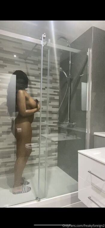 Full leaked Freakyforeign private onlyfans photo