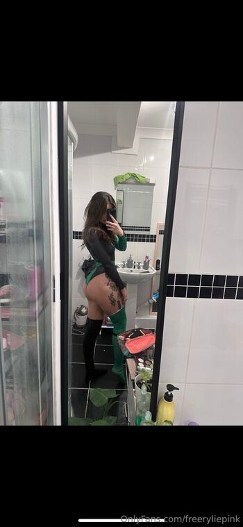 Full leaked Freeryliepink private onlyfans photo