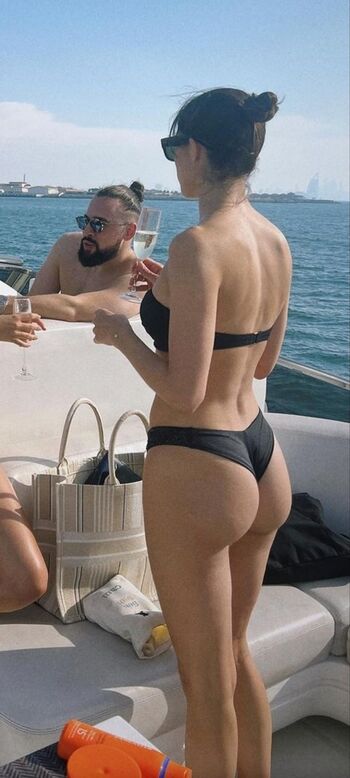 Full leaked French celebrities only singer page private onlyfans photo