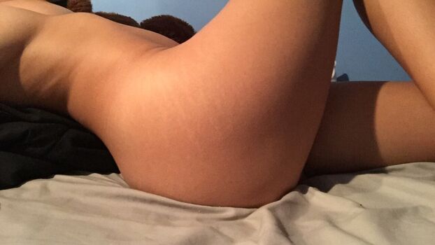 Full leaked Frenchkissthepvssy private onlyfans photo