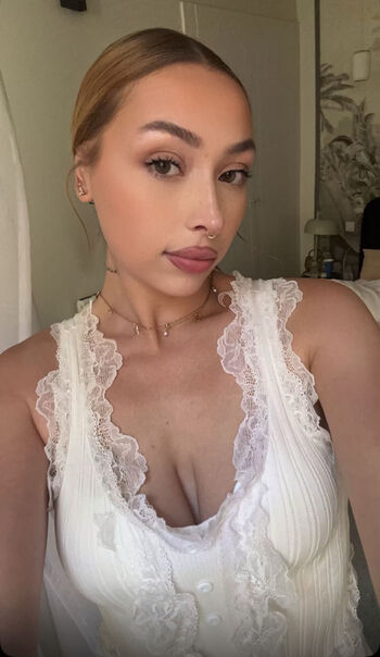 Full leaked Frenchrapqueen private onlyfans photo