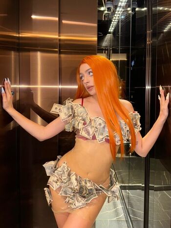 Full leaked Frend baby page private onlyfans photo