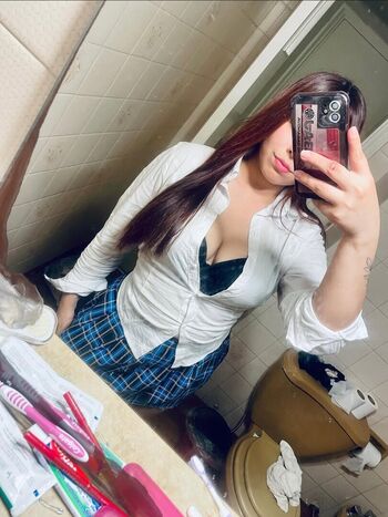 Full leaked Fresnolola private onlyfans photo