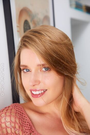 Freya Mayer