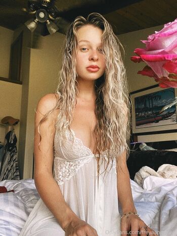 Full leaked Freyaannerayy private onlyfans photo