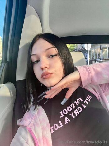 Full leaked Freyadollts private onlyfans photo