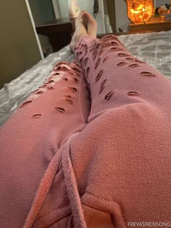 Full leaked Freyasirensong private onlyfans photo