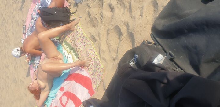 Full leaked Friends on the beach private onlyfans photo