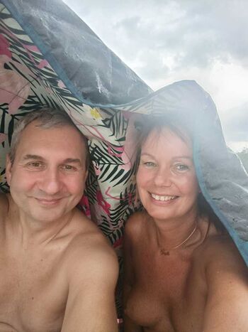 Full leaked Friends on the beach private onlyfans photo