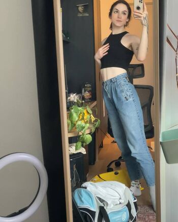 Full leaked Frogsgirls private onlyfans photo