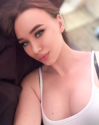 Full leaked Frollkina private onlyfans photo