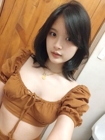 Full leaked Furarooo private onlyfans photo
