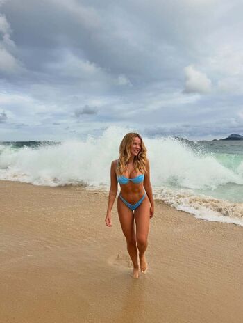 Full leaked Gabi lopes private onlyfans photo