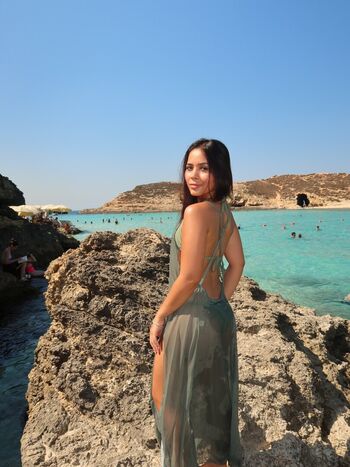 Full leaked Gabi saiury private onlyfans photo