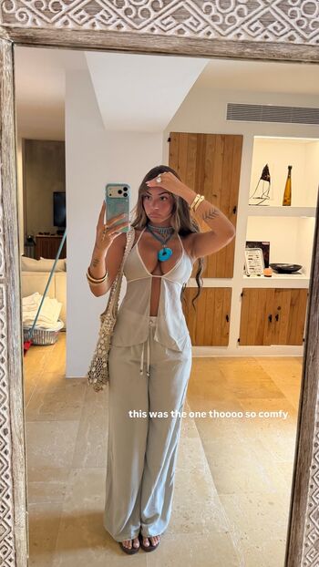 Full leaked Gabriela moura page private onlyfans photo