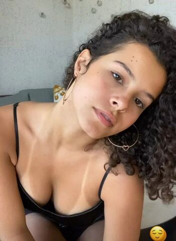 Full leaked Gabriella saraivah page private onlyfans photo
