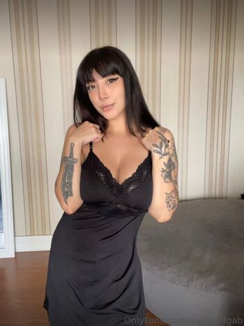 Full leaked Gabruxona private onlyfans photo