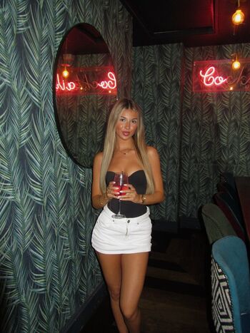 Full leaked Gabs private onlyfans photo