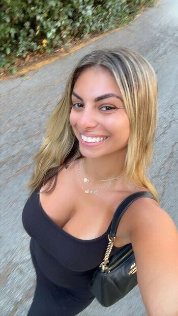 gaby_zola