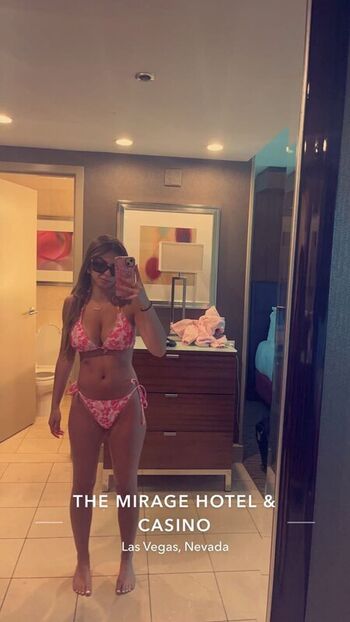 gaby_zola
