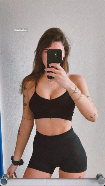 Full leaked Gabychaaw private onlyfans photo