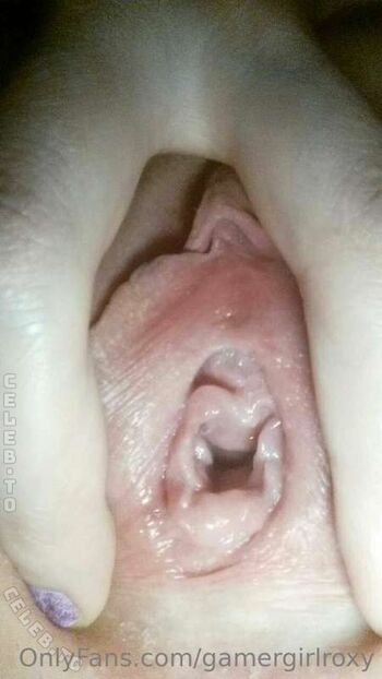 Full leaked Gamergirlroxy private onlyfans photo