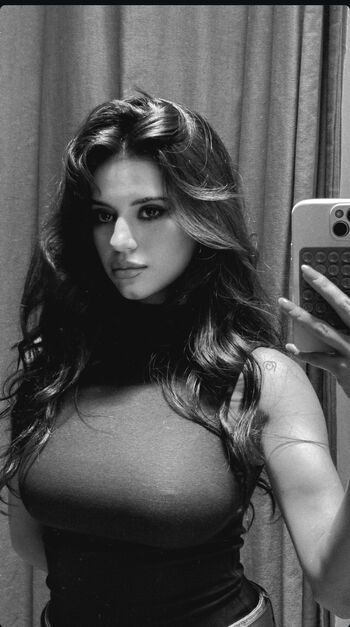 Full leaked Gamzzeyss private onlyfans photo