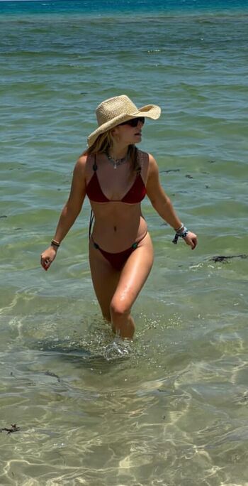 Full leaked Genevieve hannelius private onlyfans photo
