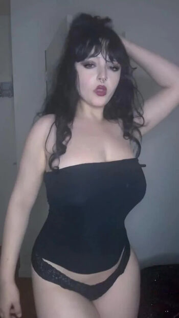 Full leaked Ghoulishbats private onlyfans photo
