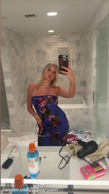 Full leaked Giada ryann page private onlyfans photo