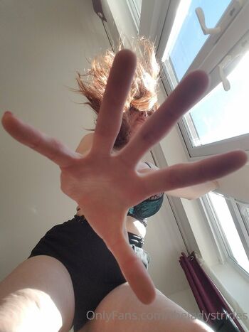 Full leaked Giantessgingerofficial private onlyfans photo