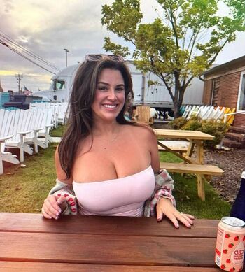 Full leaked Gillie g private onlyfans photo