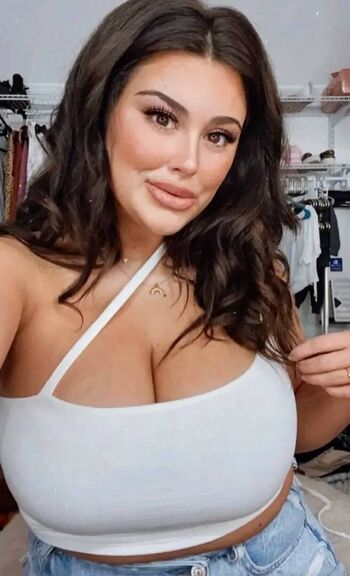 Full leaked Gillie g private onlyfans photo
