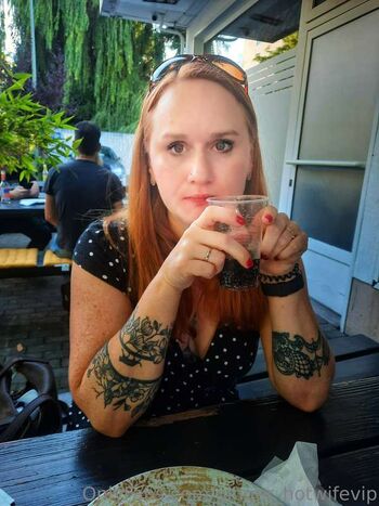 Full leaked Ginger hotwifevip private onlyfans photo