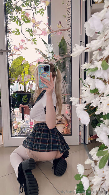 Full leaked Girls in combat and platform boots private onlyfans photo