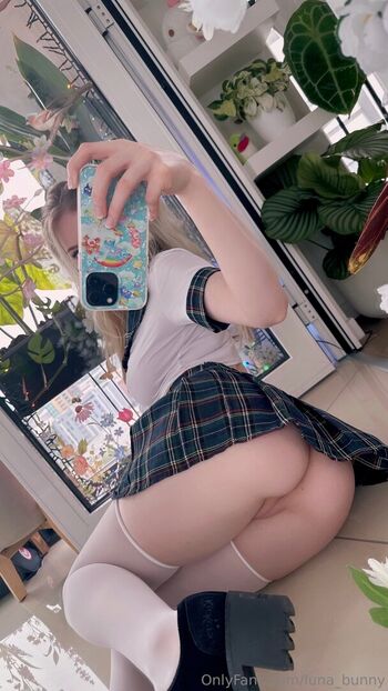 Full leaked Girls in combat and platform boots private onlyfans photo