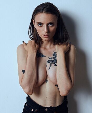 Full leaked Girlvinishko private onlyfans photo
