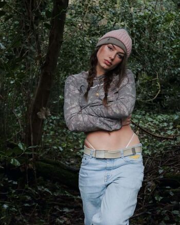 Full leaked Girlwiththeaccent private onlyfans photo