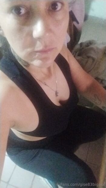 Full leaked Gisebigass page private onlyfans photo