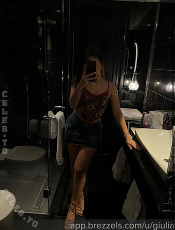 Full leaked Giuliafrjc private onlyfans photo