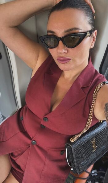 Gizzi Erskine