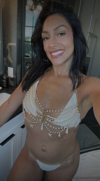 Full leaked Glamwithnikki private onlyfans photo