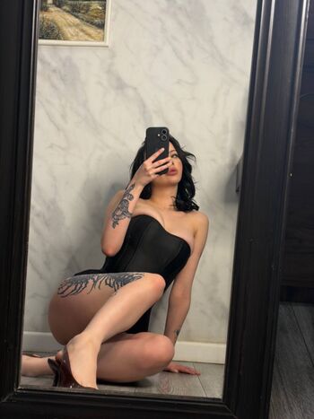 Full leaked Glash milash private onlyfans photo