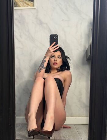 Full leaked Glash milash private onlyfans photo