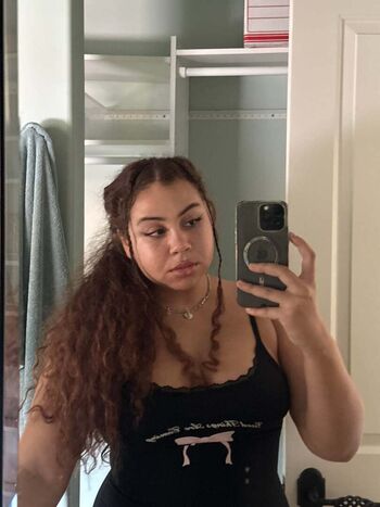 Full leaked Gldnbby private onlyfans photo