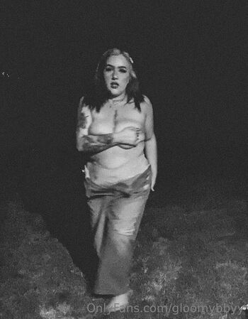 Full leaked Gloomy private onlyfans photo