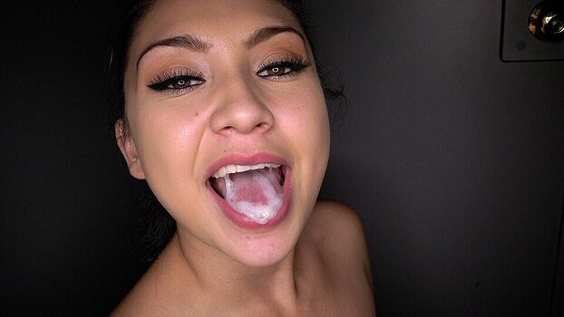 Full leaked Gloryhole swallow private onlyfans photo